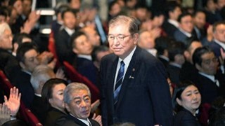 日本新 *** 亮相，通过大考的石破茂真的“通关”了吗