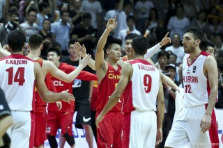 中国男篮今晚比赛直播回放(中国男篮今晚比赛直播回放高清)