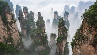 “山水旅游之一股”张家界上半年亏损超6000万！为什么？