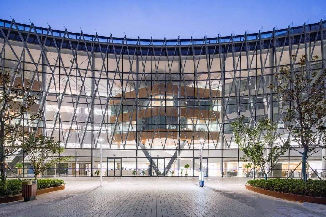 西交利物浦大学4+0国际本科(西交利物浦大学学费2+2多少钱)  第1张